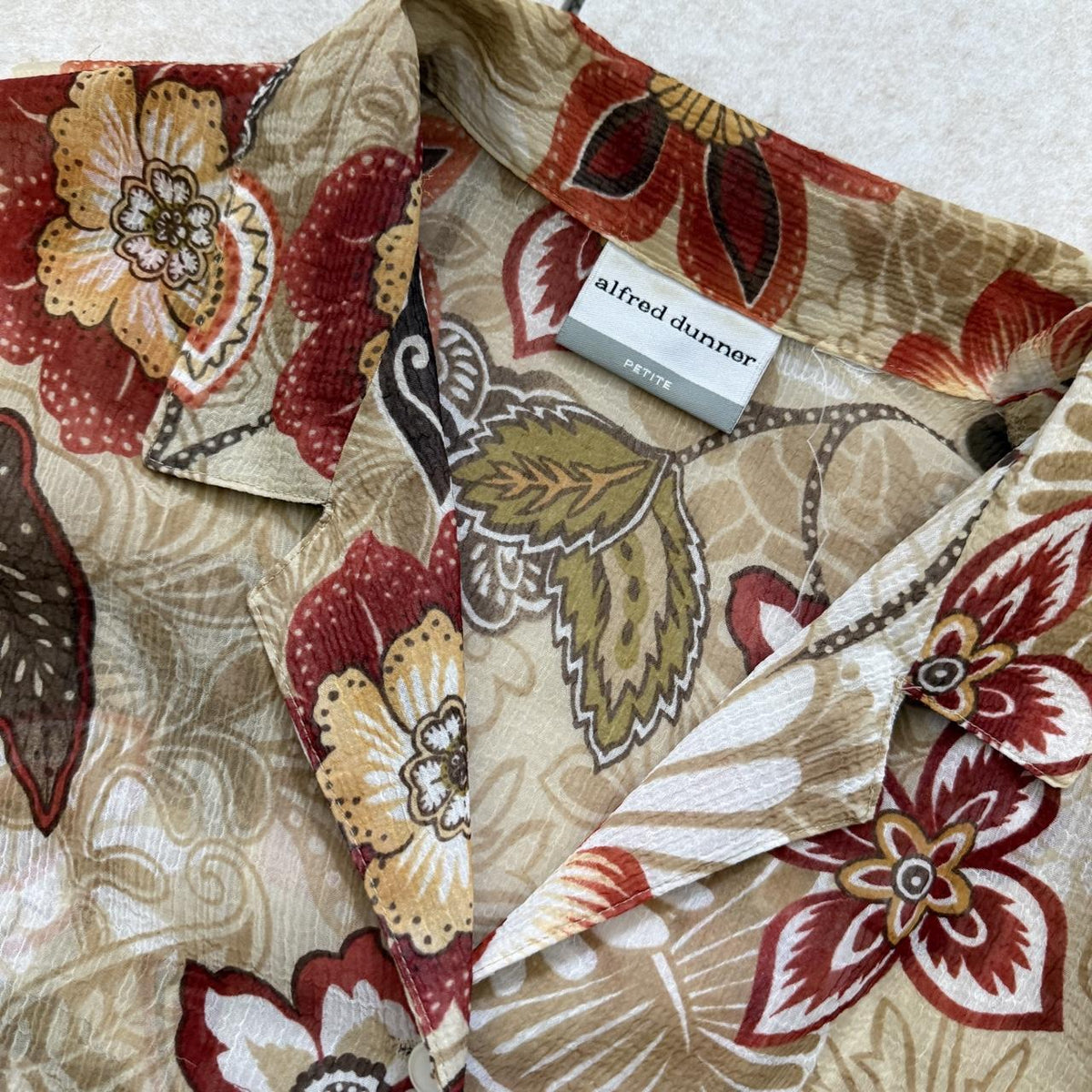 Alfred Dunner Petite Sheer Floral Button Up Blouse Boho Earthy Cottagecore