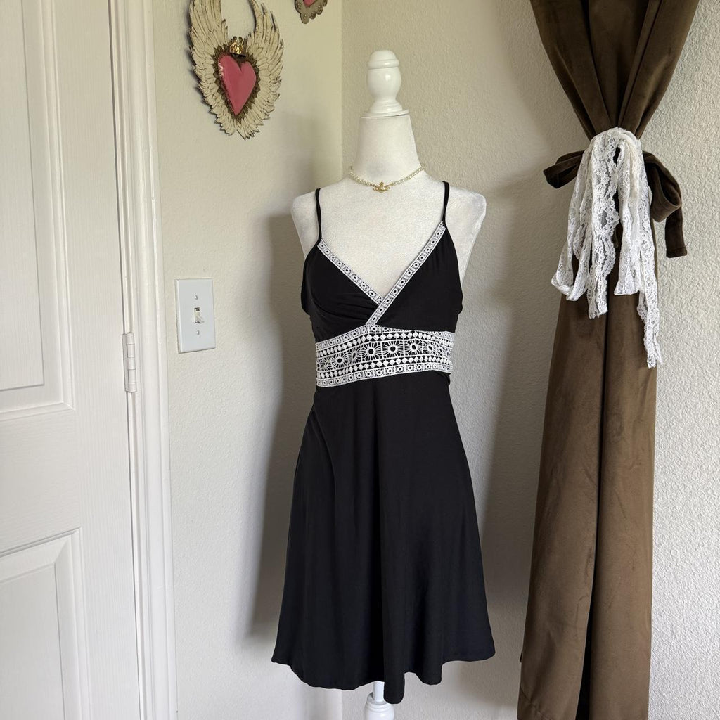 SO Lace Trim Babydoll Girly Slip Dress Black & White