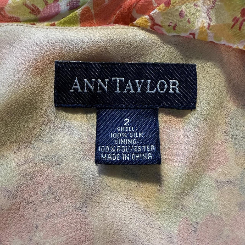 Ann Taylor Frilly Silk Floral Sleeveless Blouse Ruffled Detail