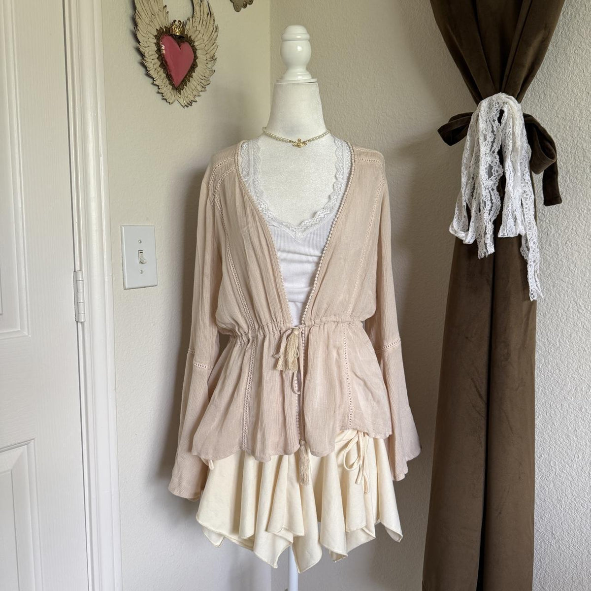 En Creme Bohemian Coquette Lightweight Layering Cardigan