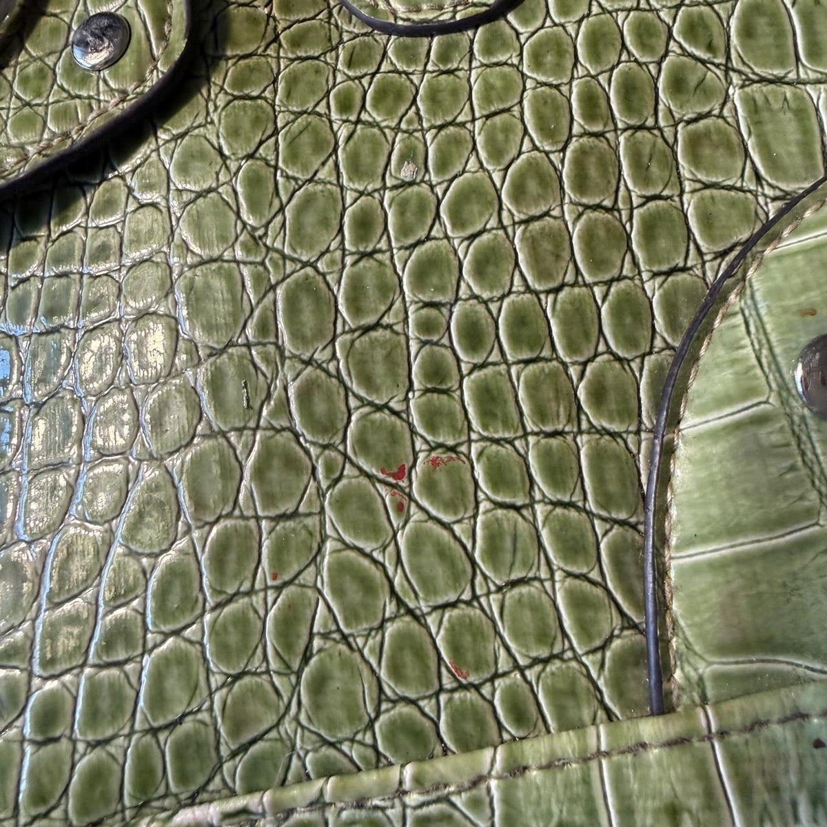 Green Crocodile Pattern Shoulder Bag with Flap Closure
