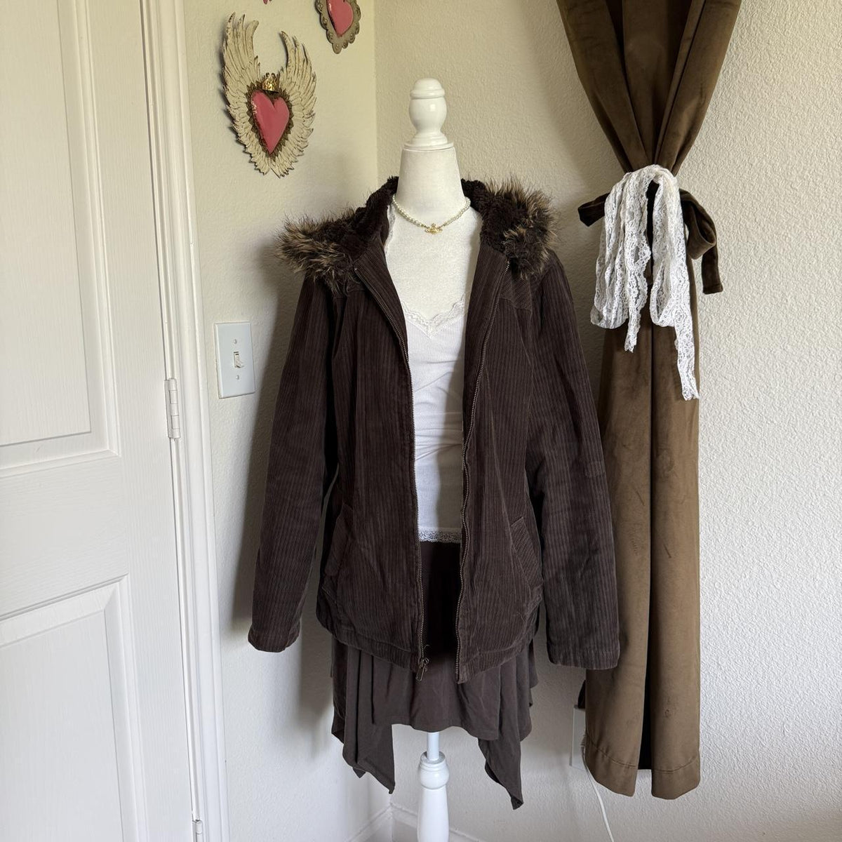 Brown Sonoma Corduroy Zip Faux Fur Hood Jacket Cozy Fall Winter Plaid Interior