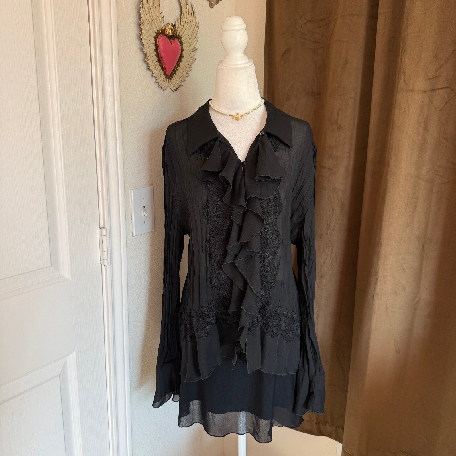 White Stag Women's Black Ruffled Front Blouse Size XL 100% Polyester Pleated