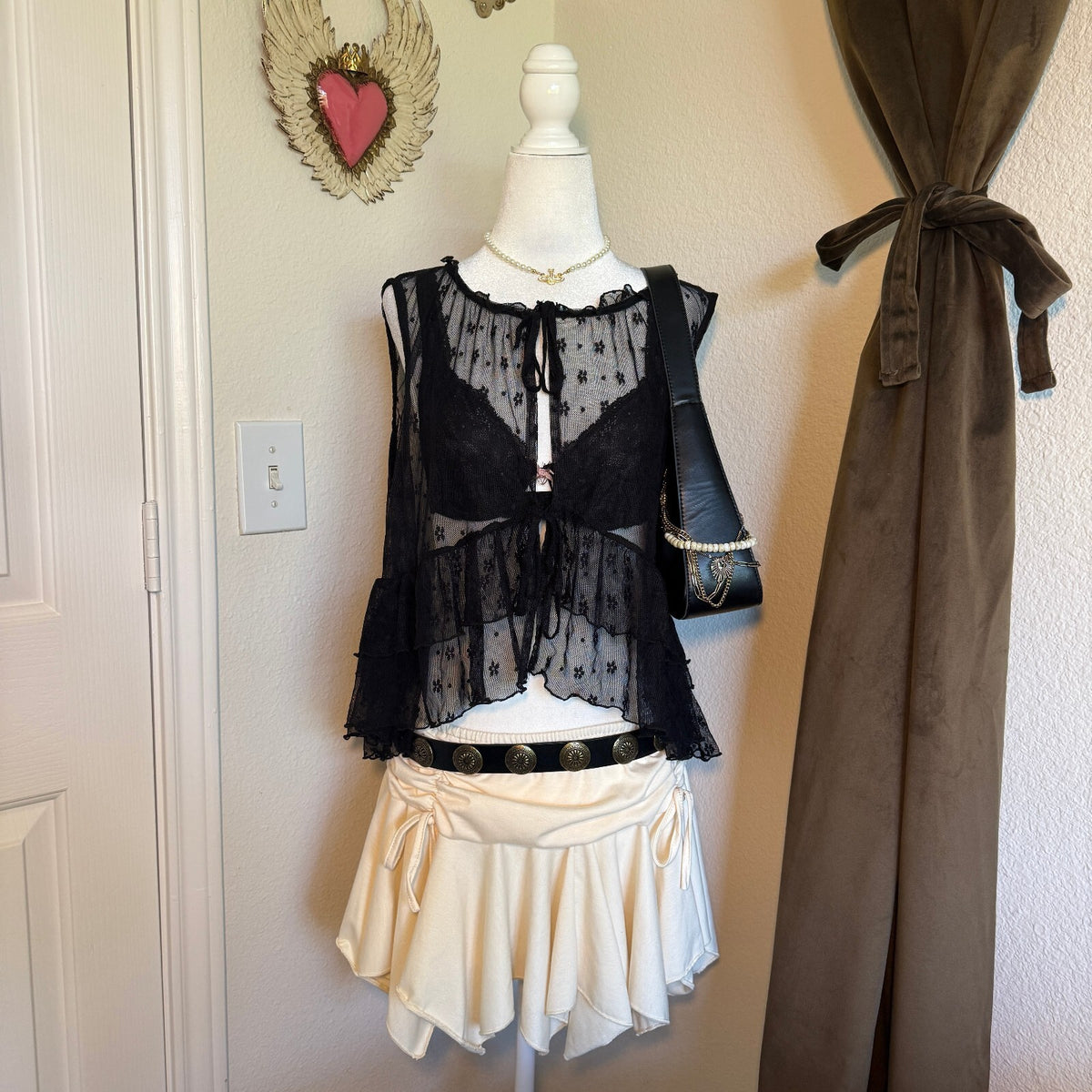 Originality Women's Lace Tie-Front Sleeveless Ruffle Top Black Coquette Layering