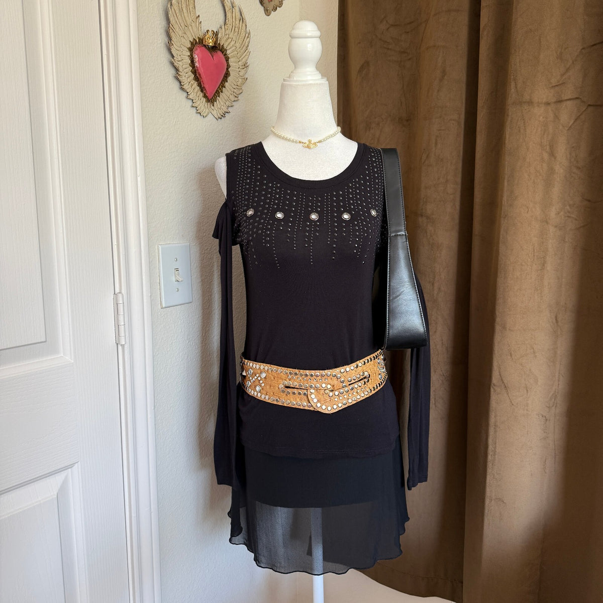 Rock & Republic Black Studded Cold Shoulder Top XS Grommet Long Sleeve