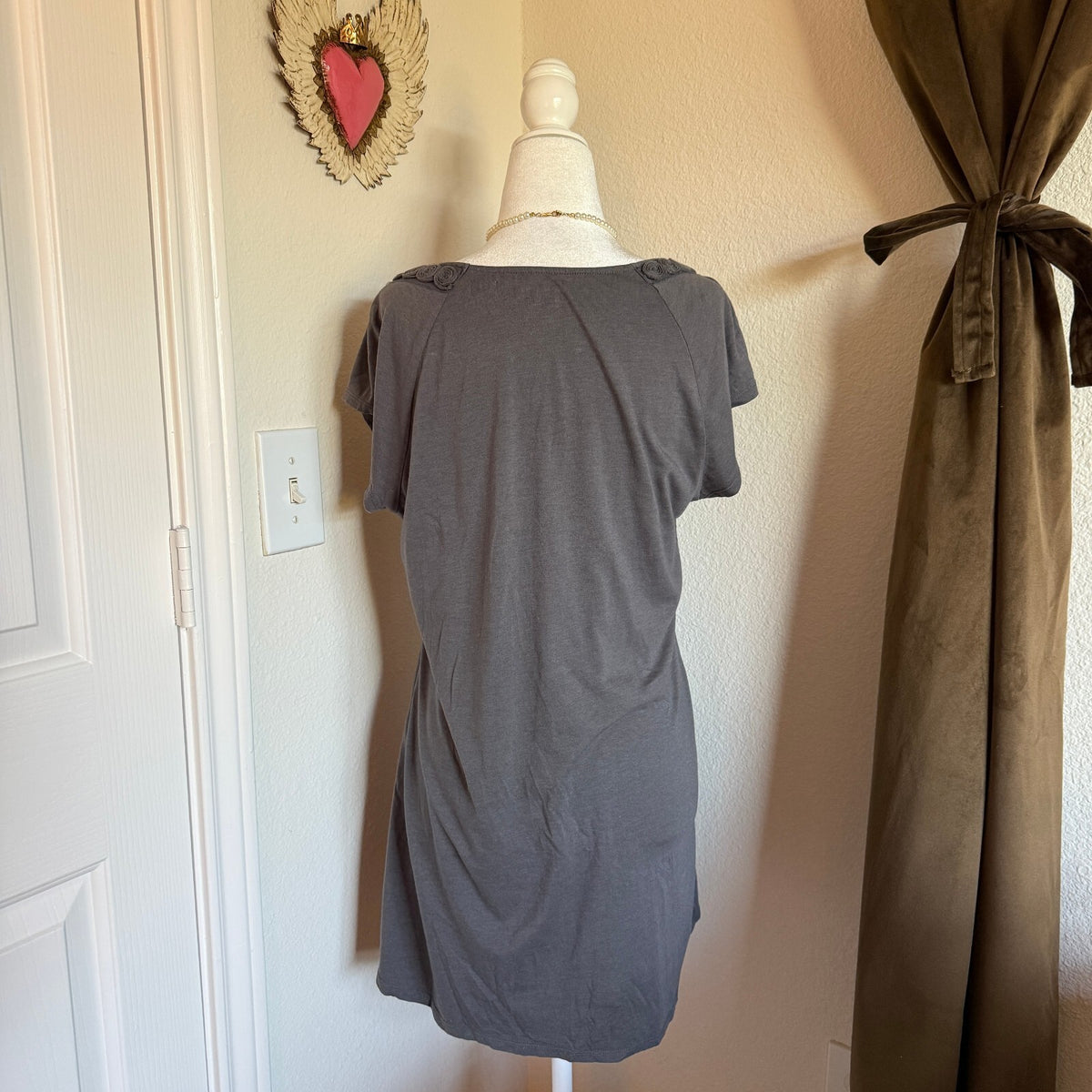 New York & Company Women's Gray Scoop Neck Dress with Floral Embellishments