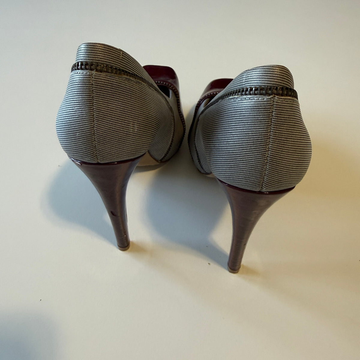 Jessica Simpson Platform Pumps Grey Burgundy Colorblock Patent Toe Heels Sz 6
