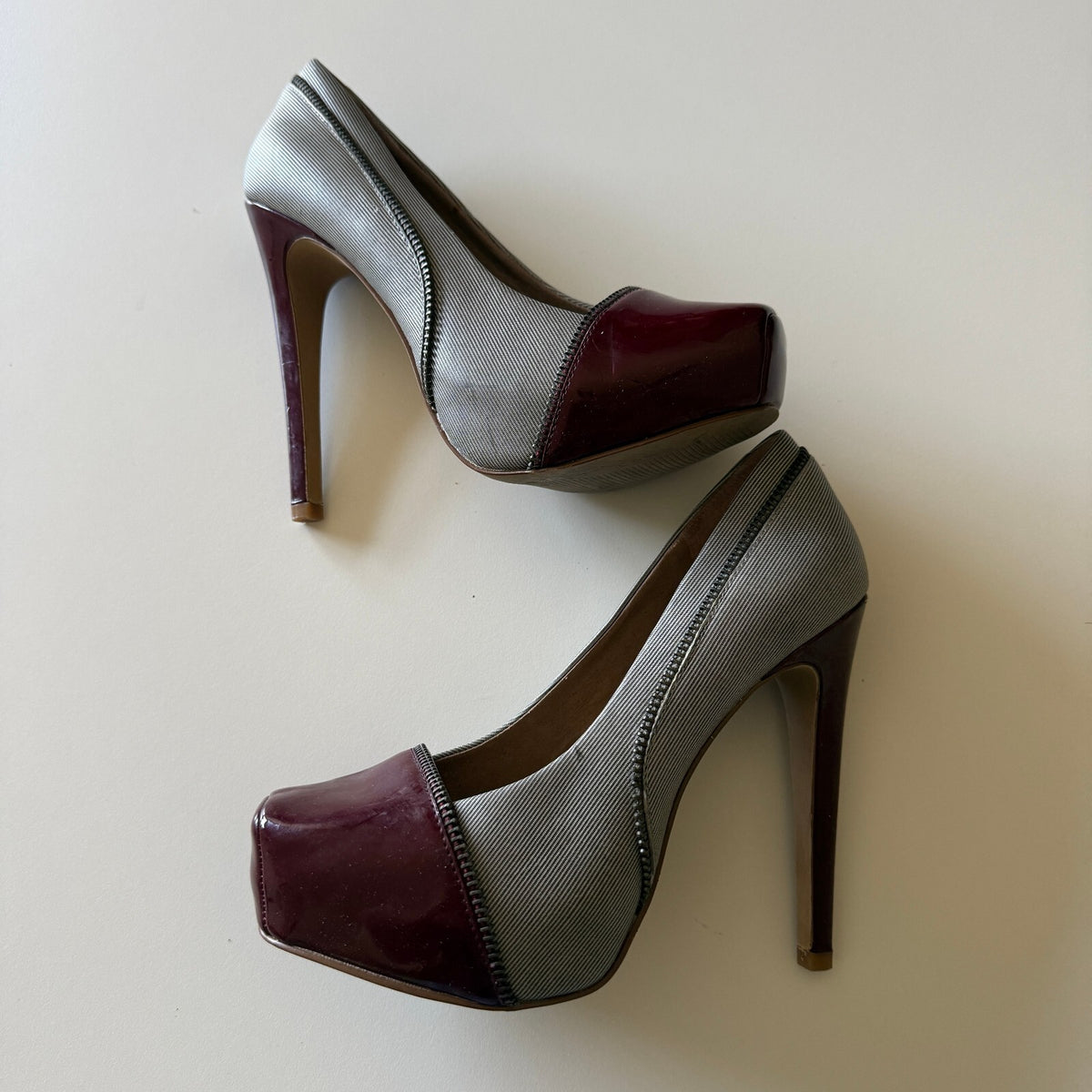 Jessica Simpson Platform Pumps Grey Burgundy Colorblock Patent Toe Heels Sz 6
