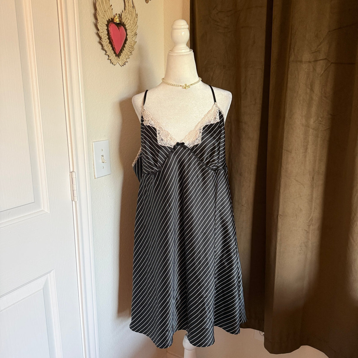 Gilligan & O'Malley Luxe Black Pinstripe Satin Nightgown Slip Sz XXL Coquette