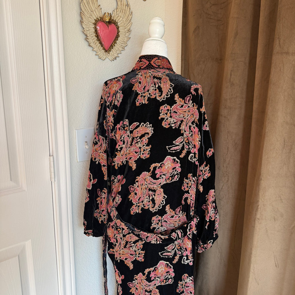 Zara Black and Pink Floral Crushed Velvet Robe with Belt