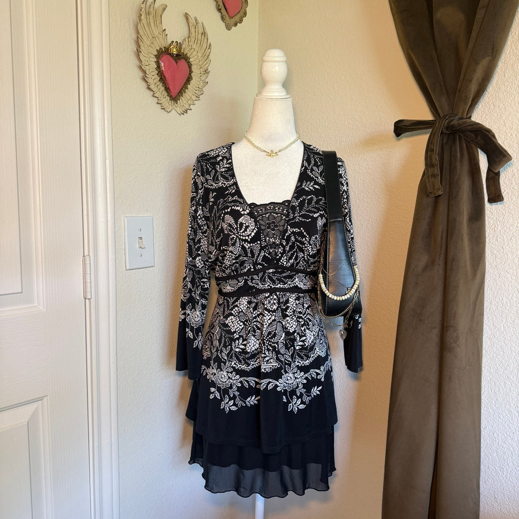 In Bloom by Jonquil Black Floral Lace Detail Tie Back V-Neck Blouse Corporate