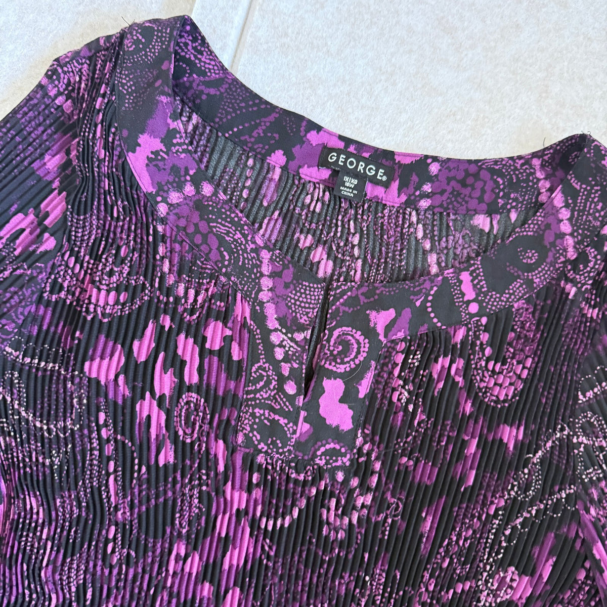 George Women's 1X 16W Purple Paisley Print Pleated Top Whimsical Practical Magic