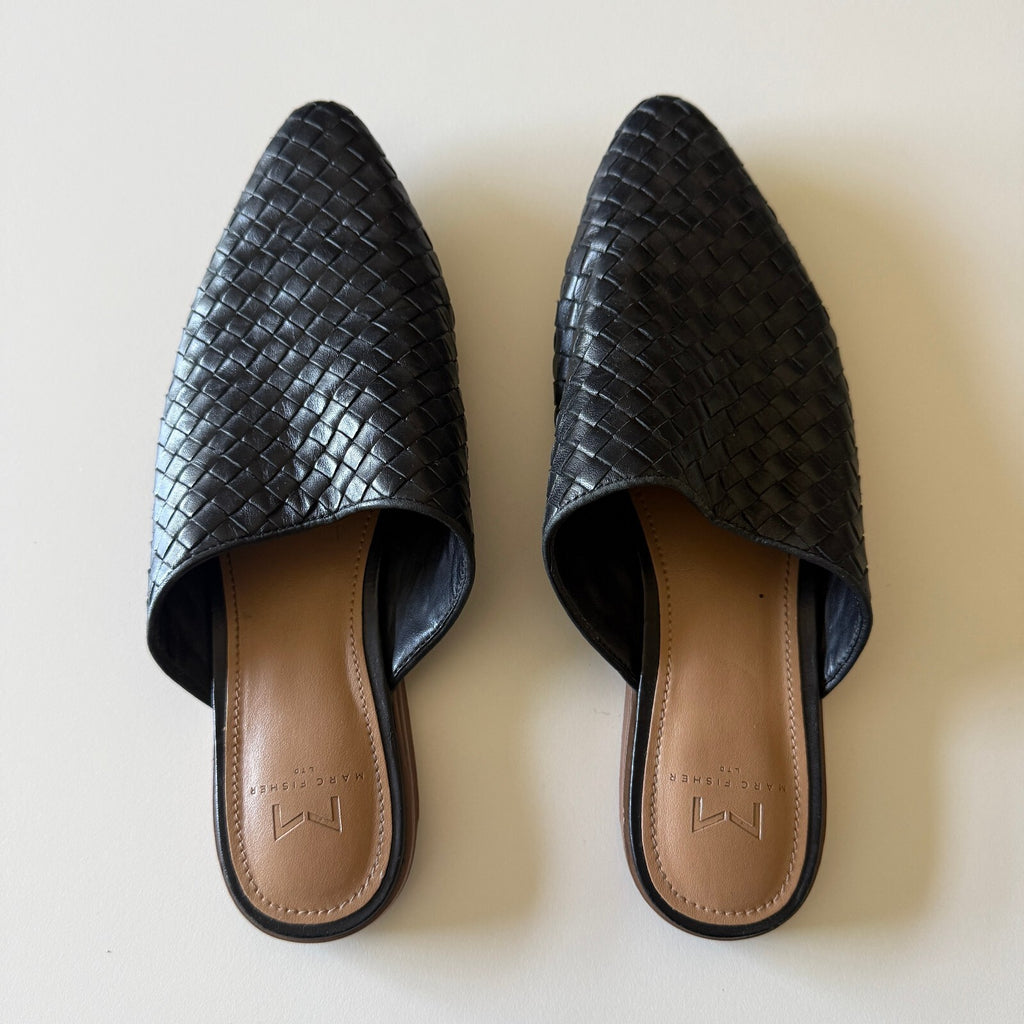 Marc Fisher LTD Black Woven Leather Pointed Mules Slides Sz 6 1/2 Model Off Duty