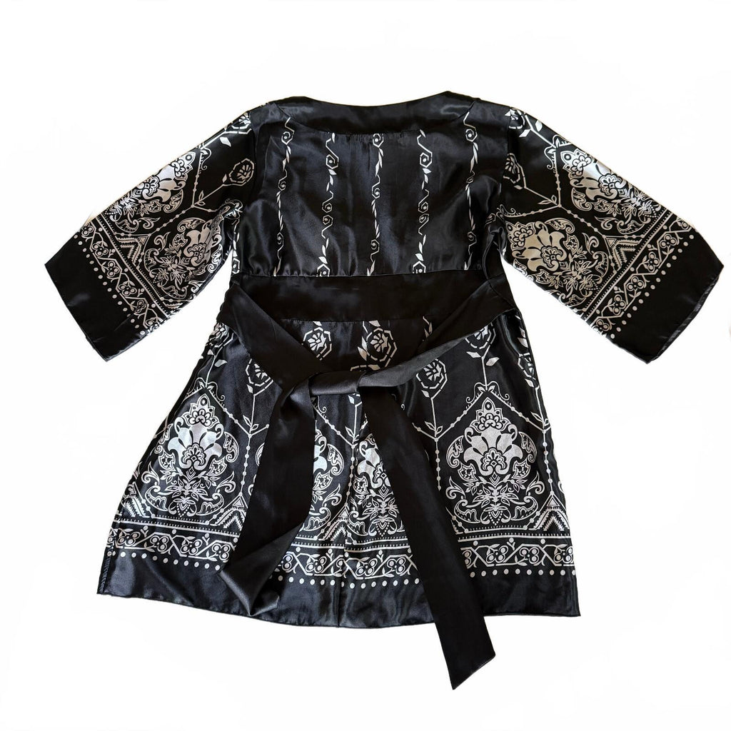 Lane Bryant Satin Silky Kimono Wrap Detail Top Black & White Floral V-Neck 14-16