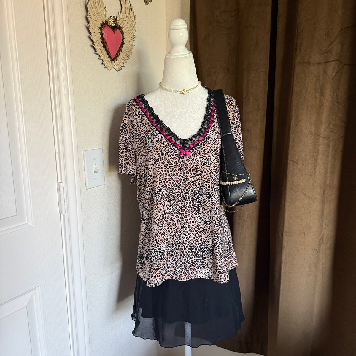 Studio Donatella Leopard Print Pink Lace Trim Top V-Neck Bow Coquette Sz Large