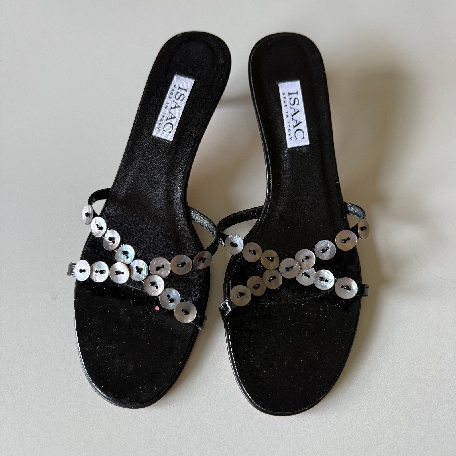 Vintage Isaac Mizrahi Mother of Pearl Button Kitten Heels Designer Sz 8 1/2