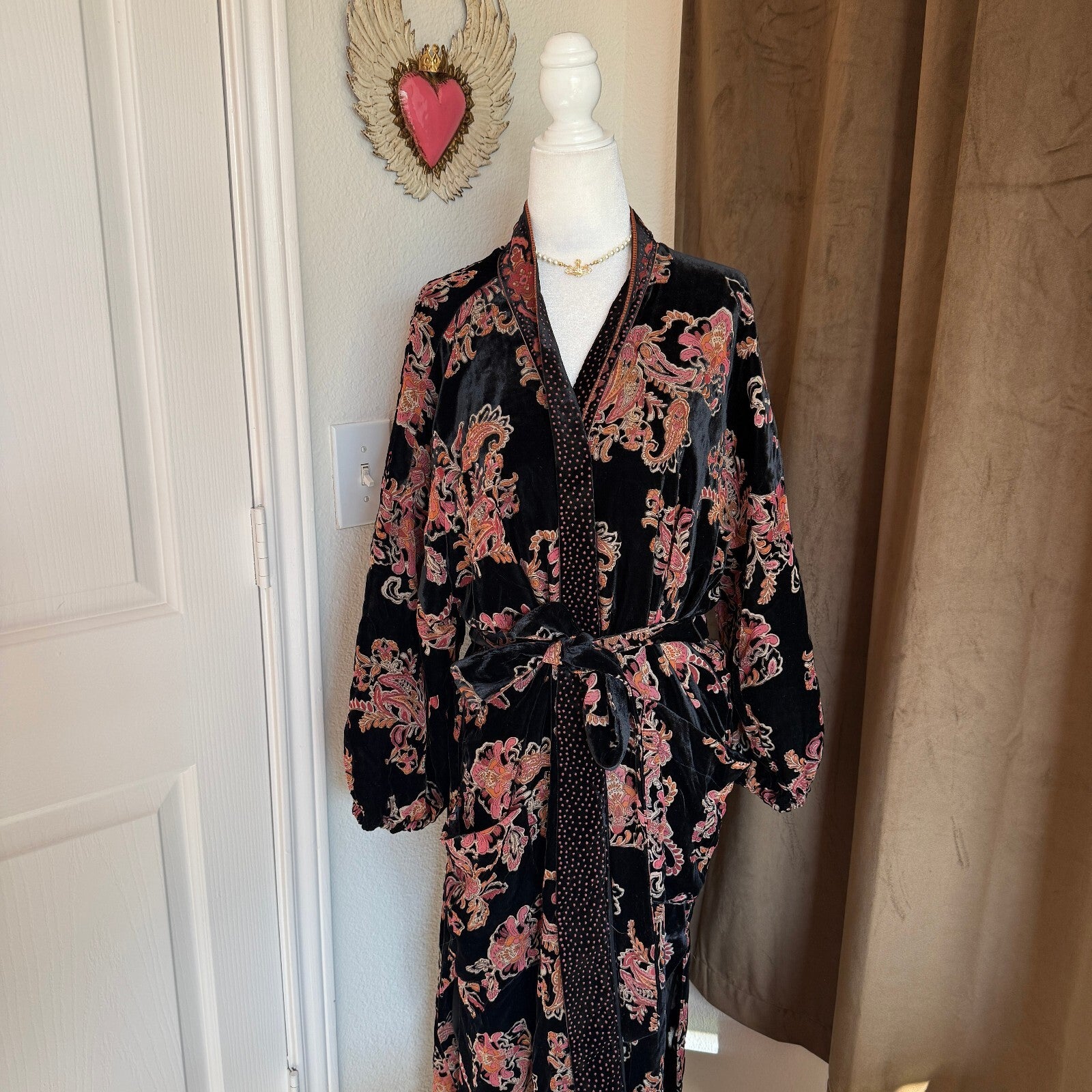 Zara Black and Pink Floral Crushed Velvet Robe with Belt