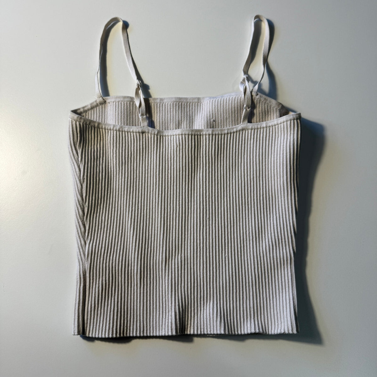 Artizia Babaton Sculpt Knit Cami Ribbed Tank Top XS White Model Off Duty Office