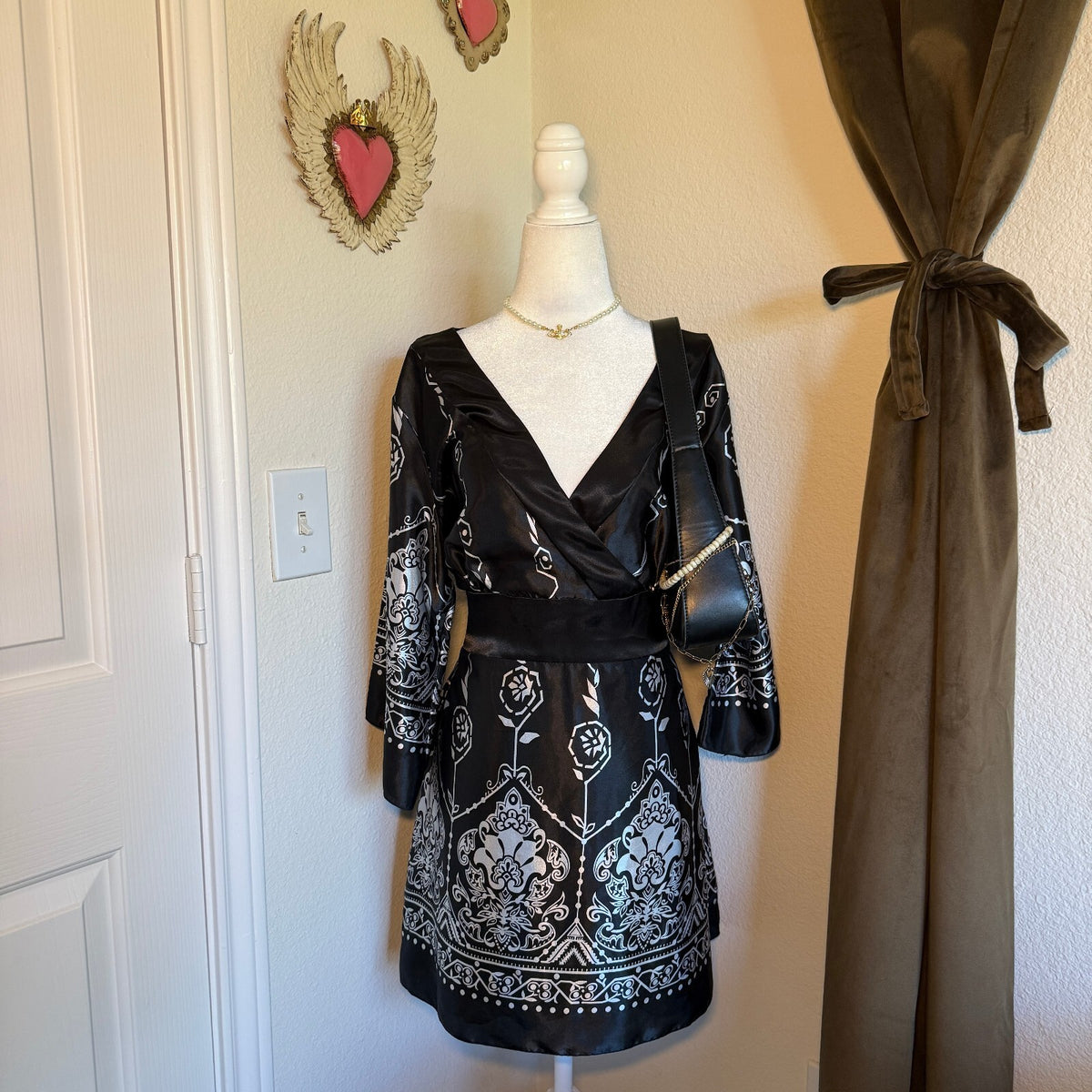 Lane Bryant Satin Silky Kimono Wrap Detail Top Black & White Floral V-Neck 14-16