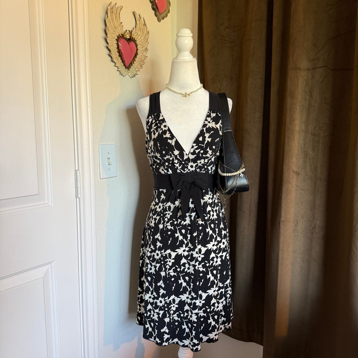 Y2K Body Central Black and White Floral Sleeveless V-Neck Dress with Waist Tie