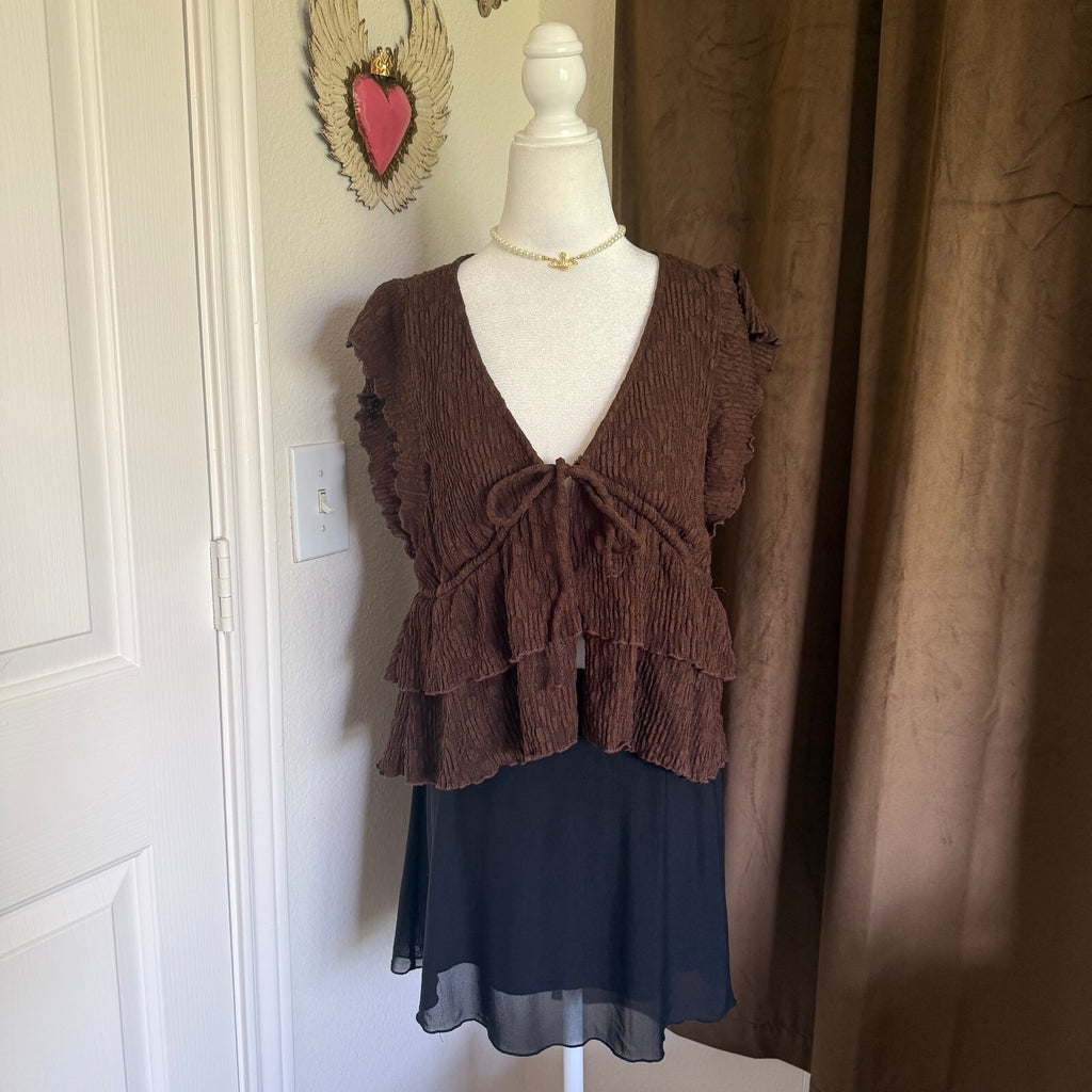 La Peche Brown Textured Ruffle Top, Size Large, Tie-Front V-Neck