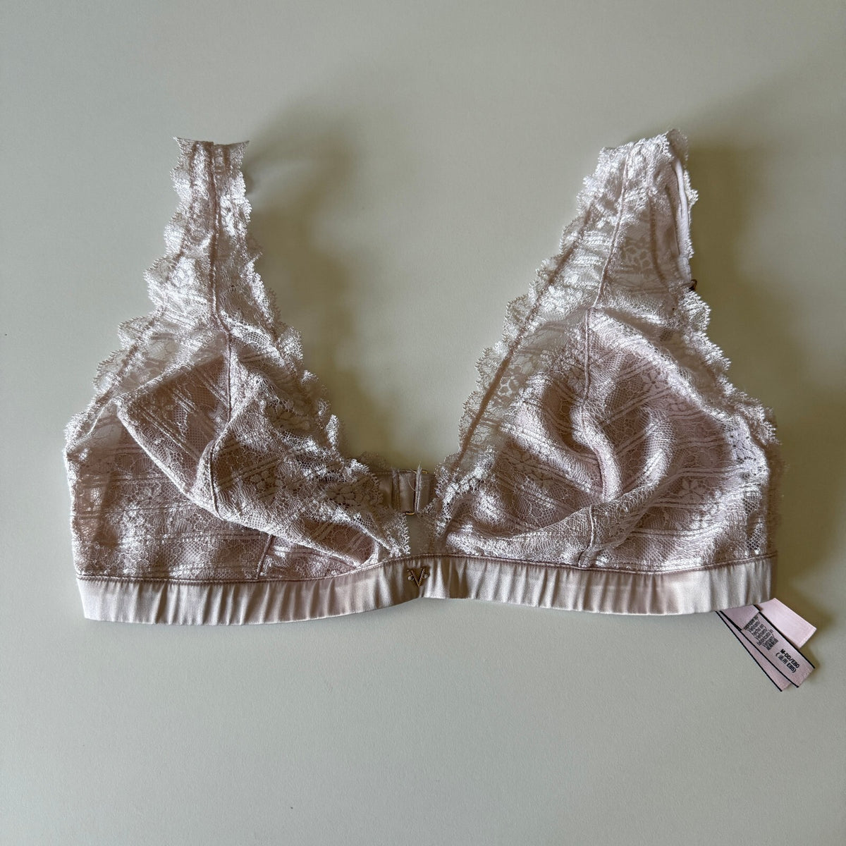 Victoria's Secret Lace Bralette Baby Pink Coquette Sz Medium DD Lace Lingerie