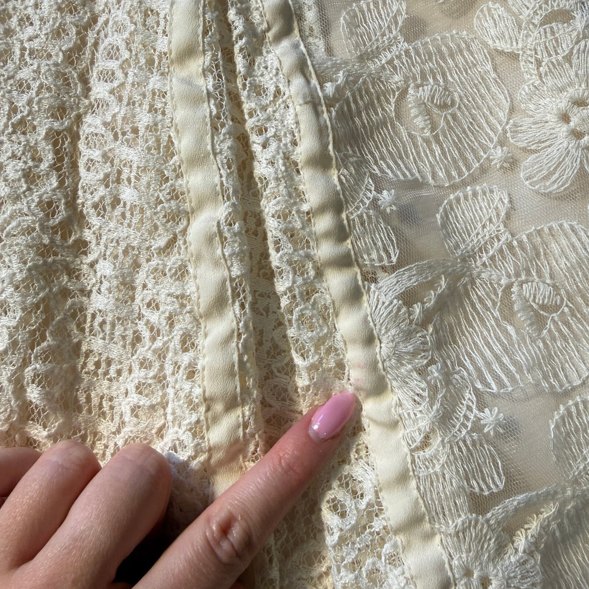 BCBGMAXAZRIA Women's Ivory Lace Dress Bride Fit Flare Rose Whisper Kirsten Sz 6