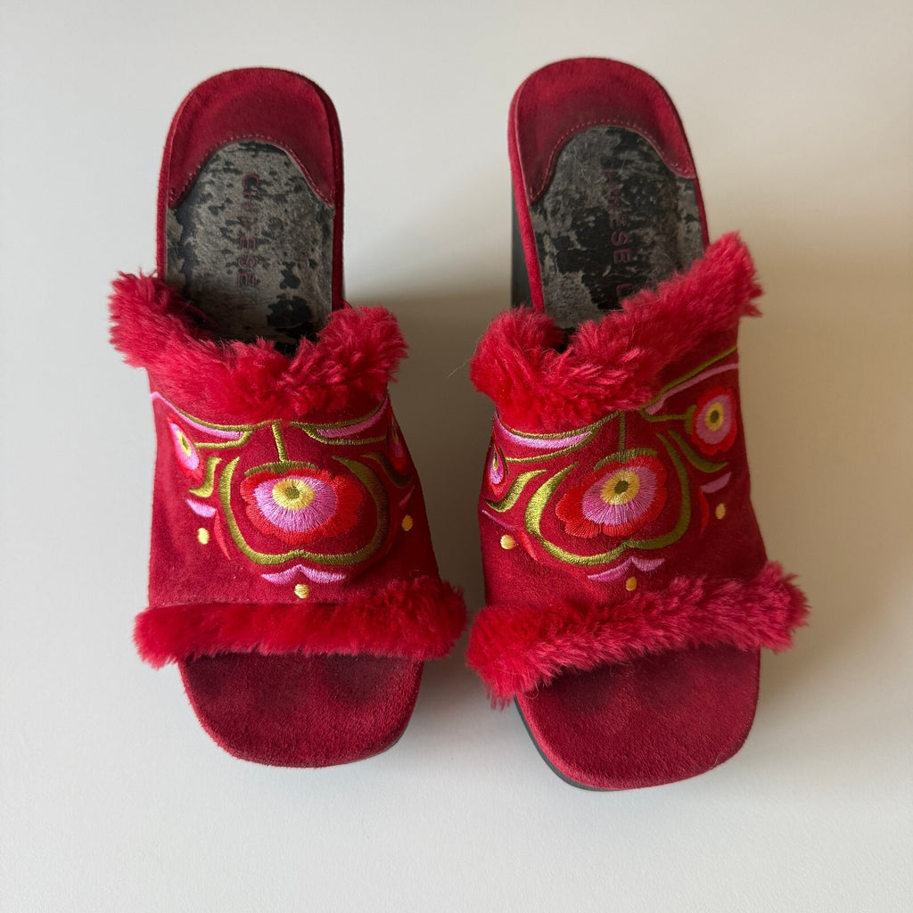 Vintage Chinese Laundry Funky Embroidered Faux Fur Platform Heels Sz 7 1/2