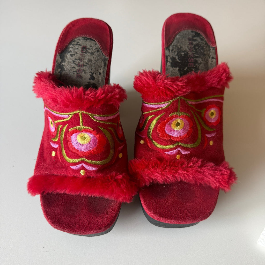 Vintage Chinese Laundry Funky Embroidered Faux Fur Platform Heels Sz 7 1/2