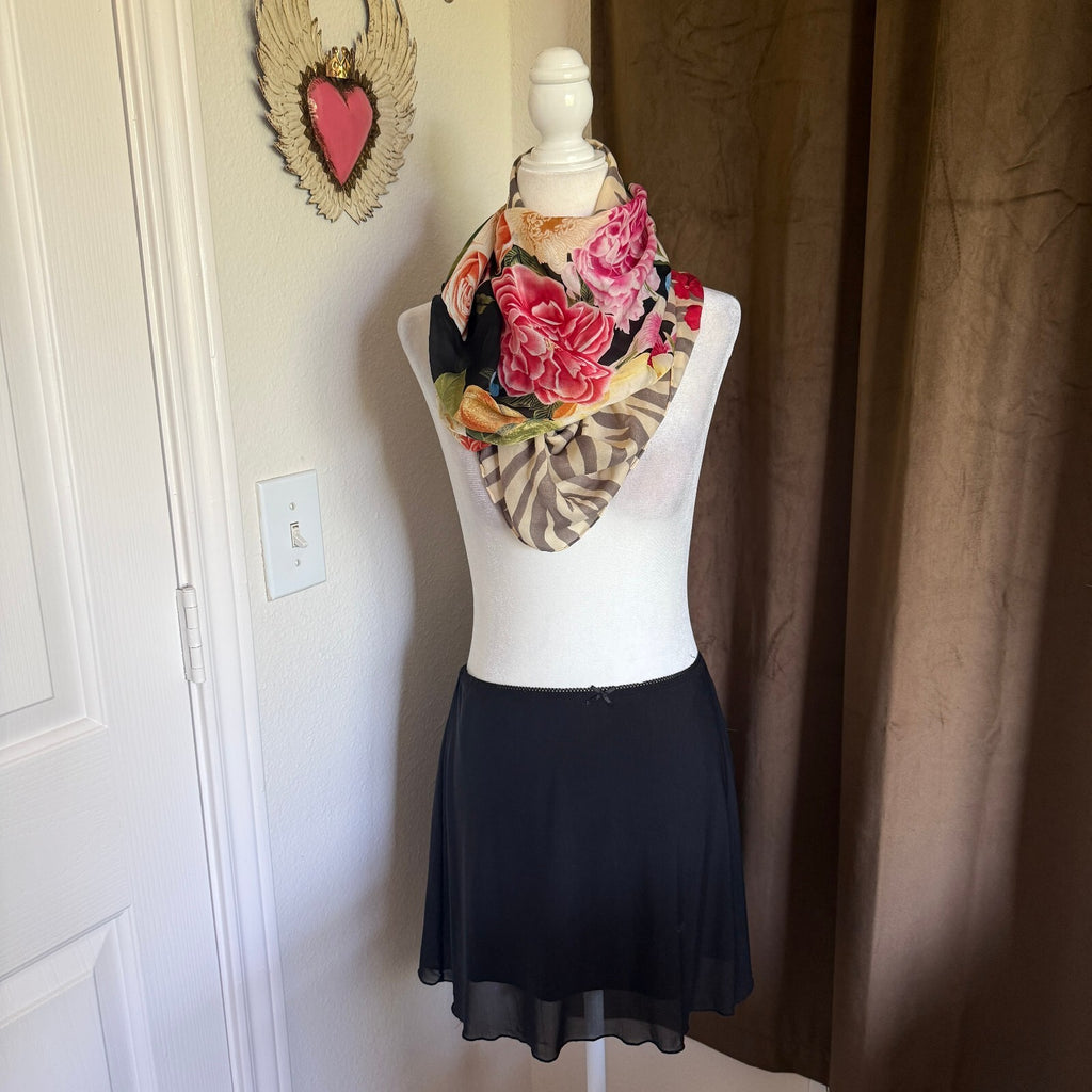 Carlisle for Susan G. Komen Breast Cancer 2007/2008 Silk Infinity Scarf
