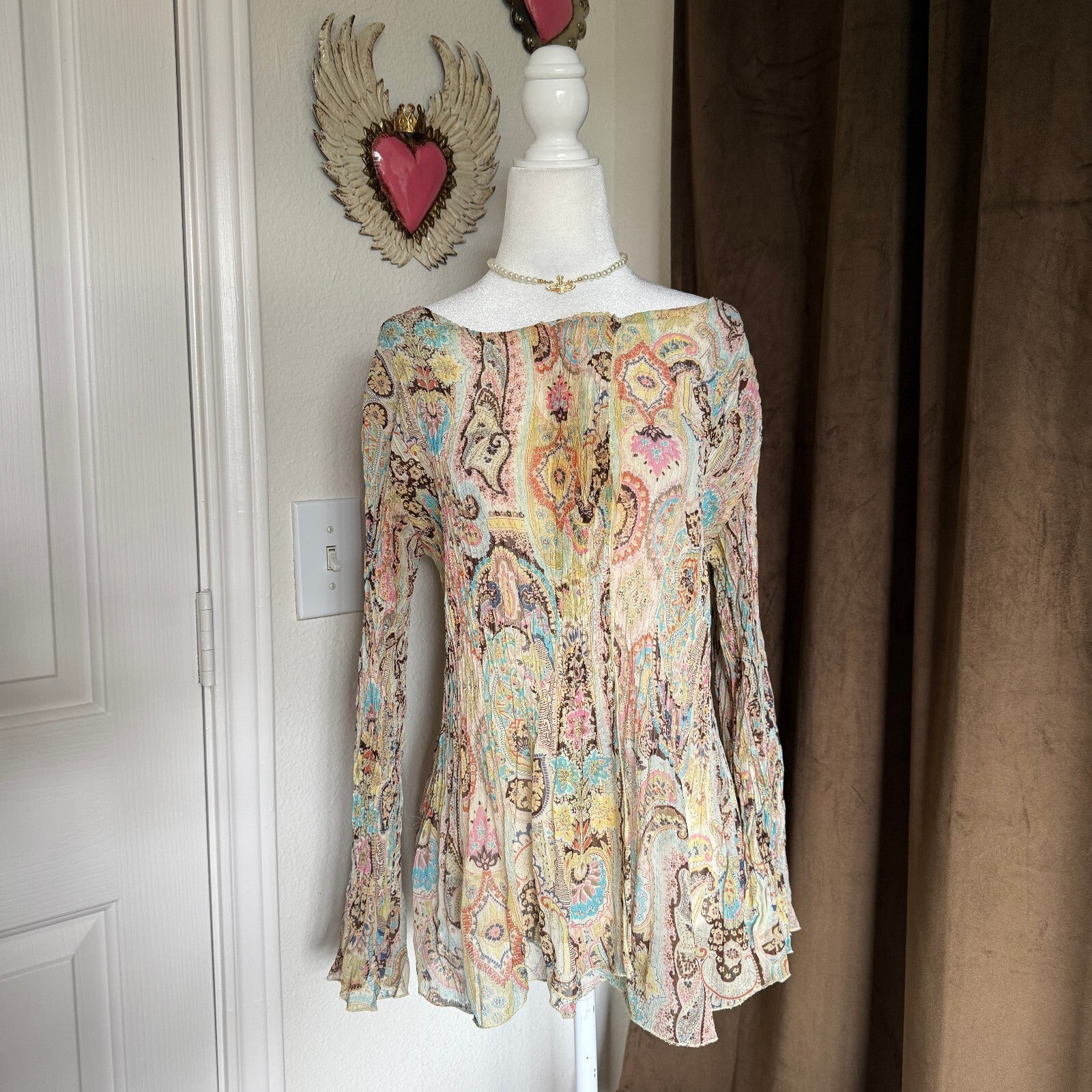 Alberto Makali Vintage-Inspired Long Sleeve Pleated Paisley Blouse in Pastel Mix