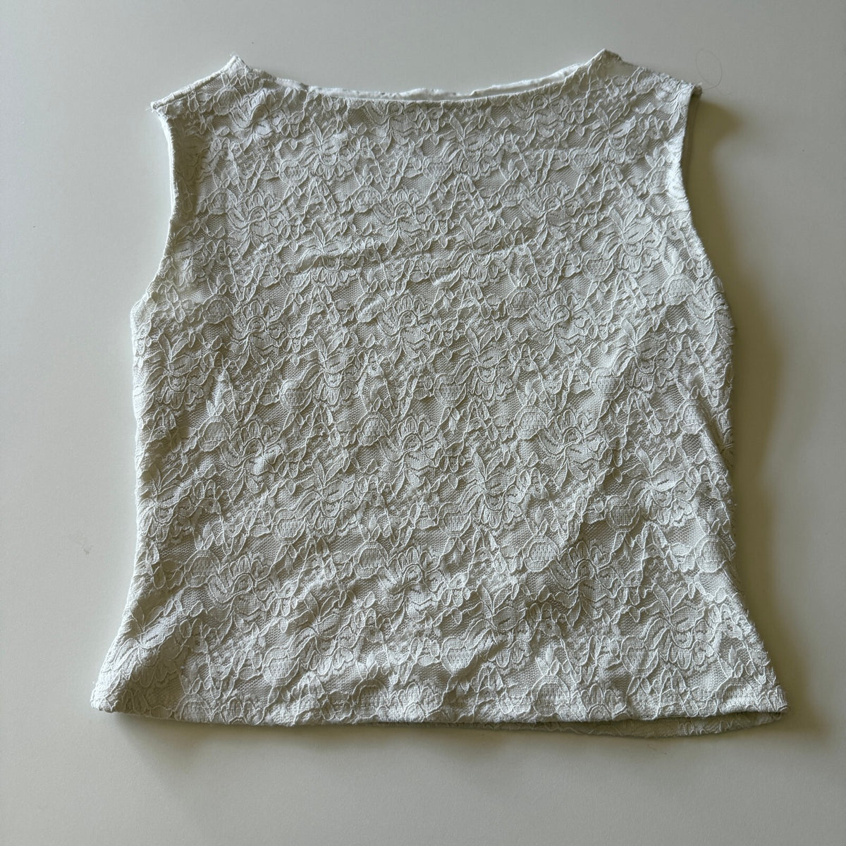 Madden NYC White Lace Sleeveless Crop Top Cottagecore Fairycore Coquette M