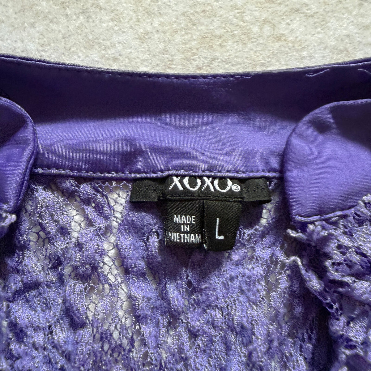 thriftalina Y2K XoXo Ruched Bodycon Sleeveless Women's Purple Top Lace Trim Button Detail