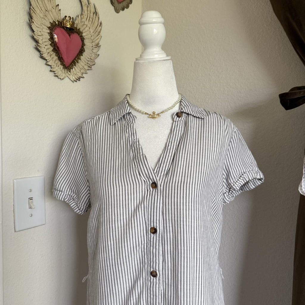 Abercrombie & Fitch Quiet Luxury Button Detail Mini Dress