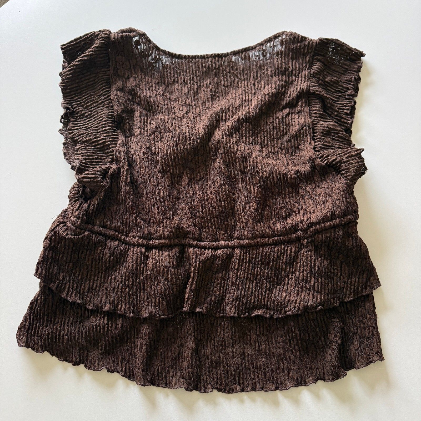 La Peche Brown Textured Ruffle Top, Size Large, Tie-Front V-Neck