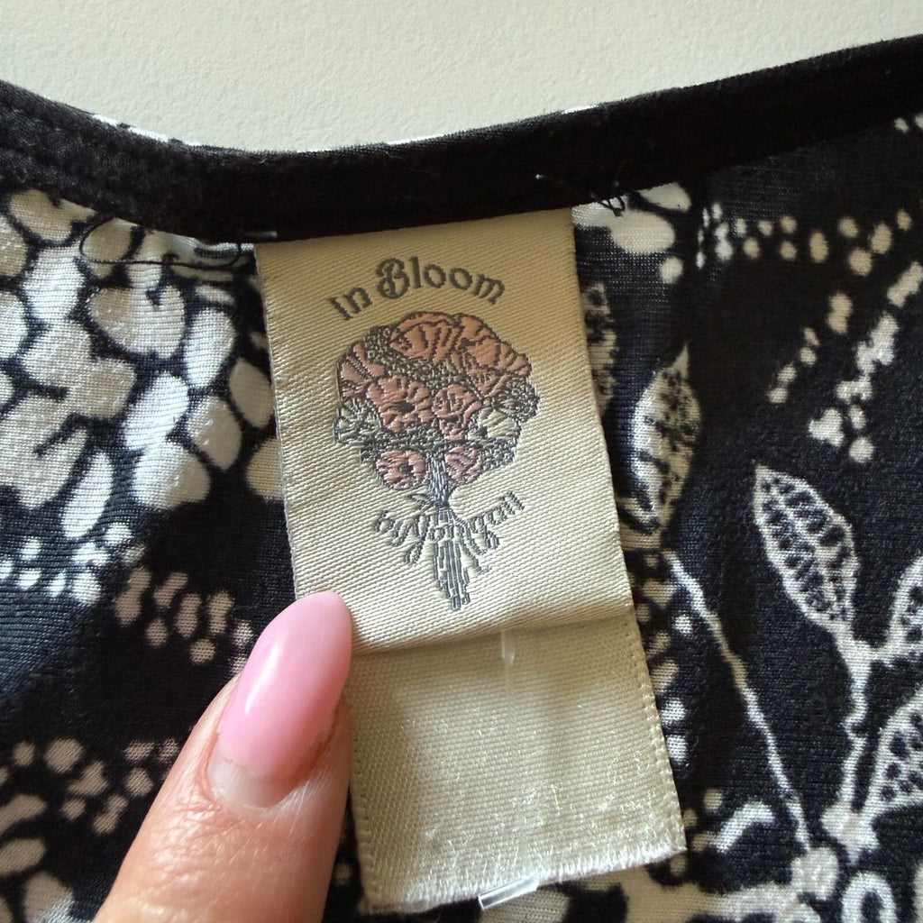 In Bloom by Jonquil Black Floral Lace Detail Tie Back V-Neck Blouse Corporate