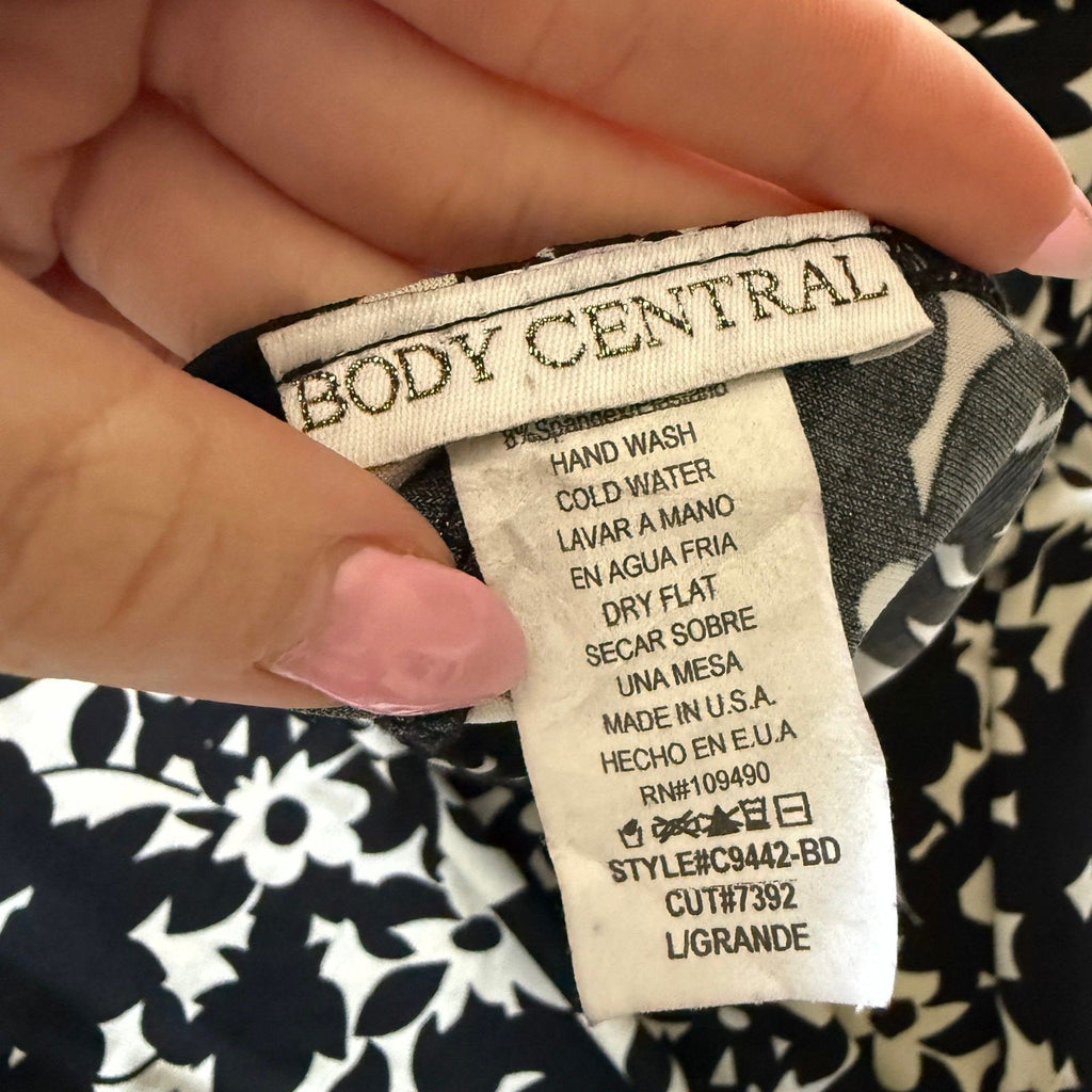 Y2K Body Central Black and White Floral Sleeveless V-Neck Dress with Waist Tie