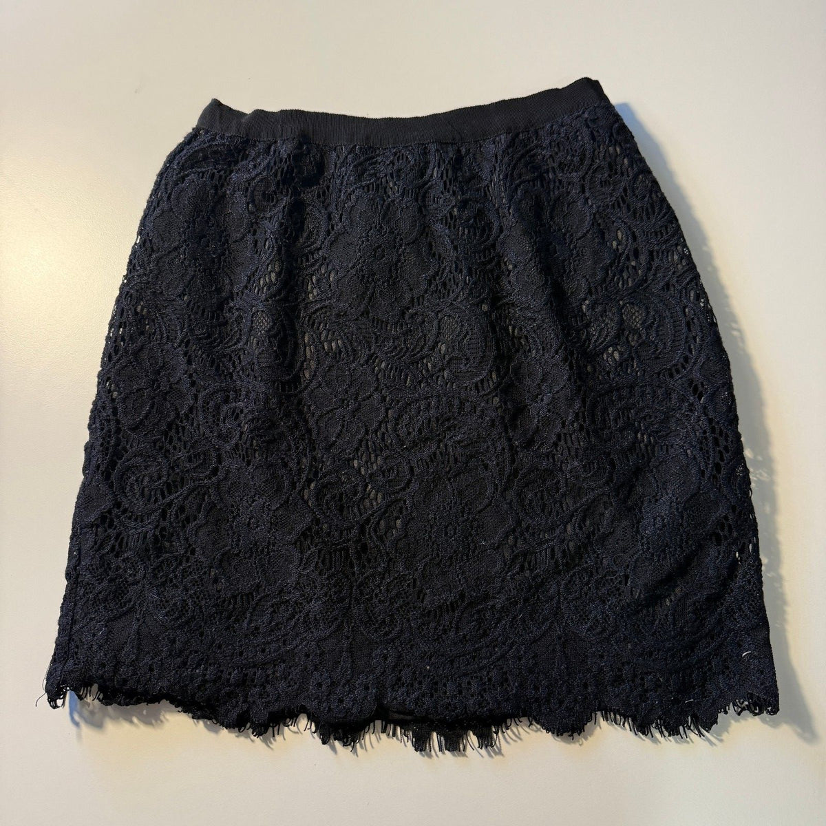 LC Lauren Conrad Black Lace Mini Skirt Coquette Fall Preppy Size 2 Academia Goth